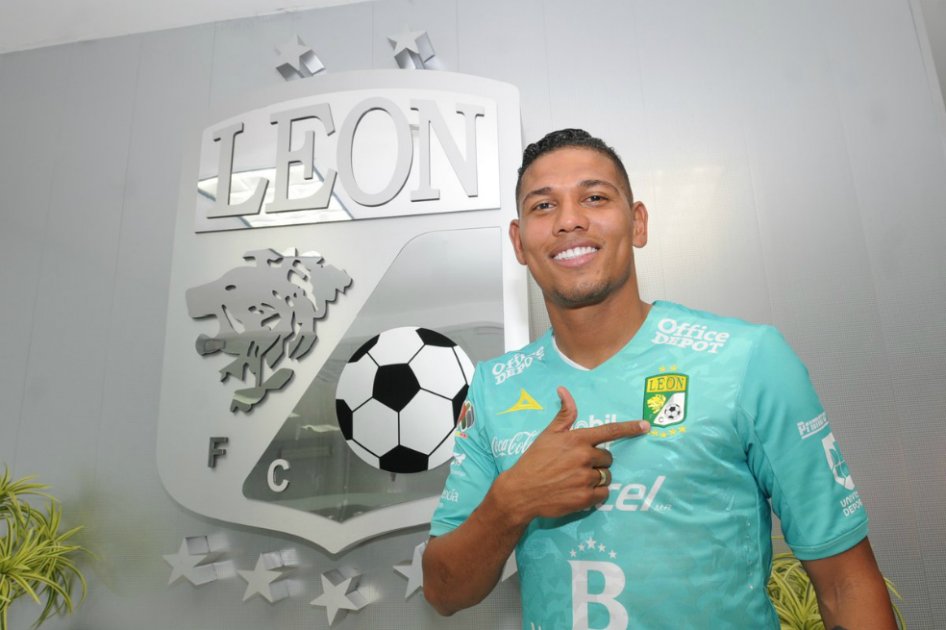 Alexander Mejía fue presentado como nuevo jugador del León de México