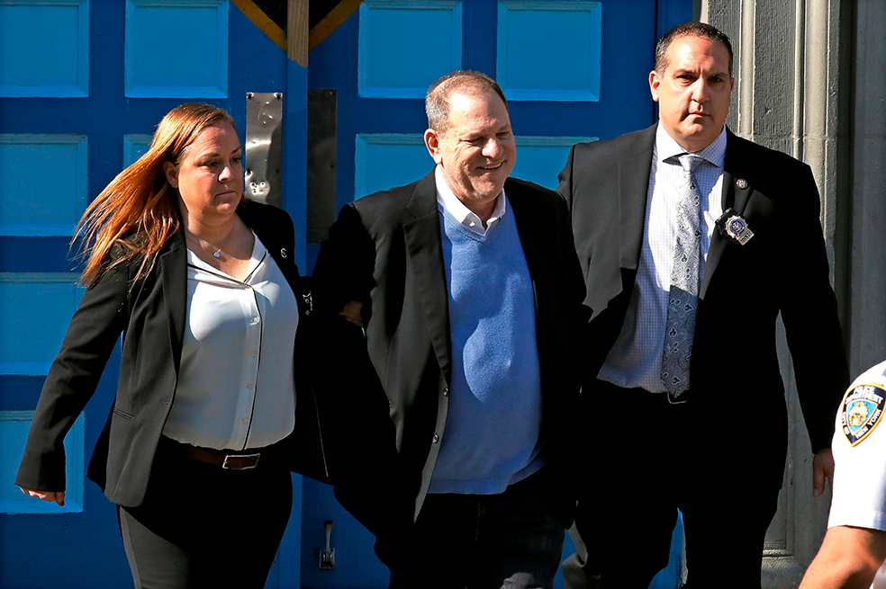 Harvey Weinstein queda en libertad tras pagar un millón de dólares