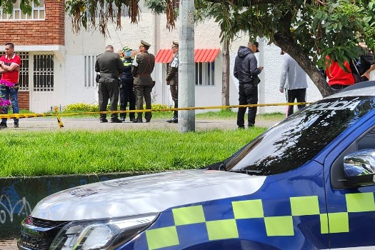 Sujeto asesinó a su esposa e hijos y luego se quitó la vida en Bogotá, esto se sabe