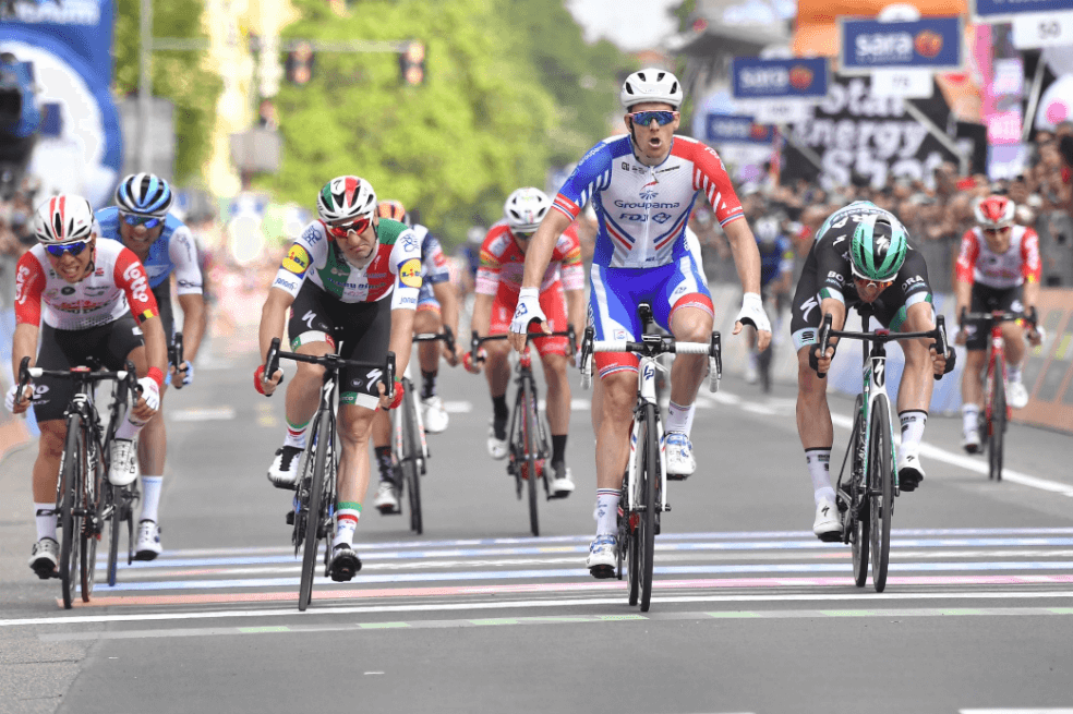 Arnaud Démare ganó la décima etapa del Giro de Italia