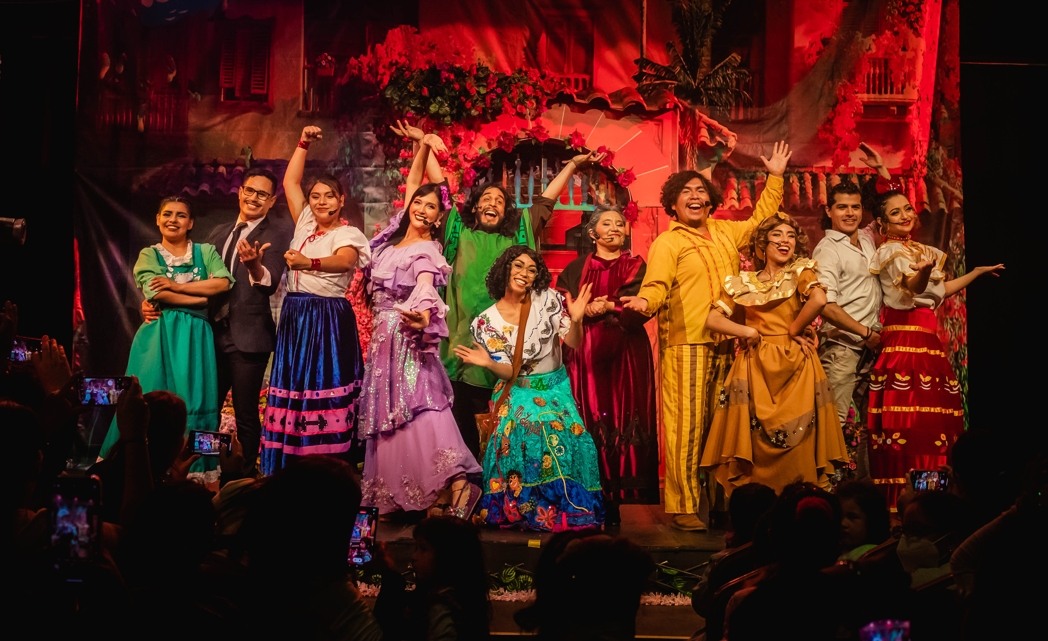 Revista VEA te invita a disfrutar del musical Encanto Live