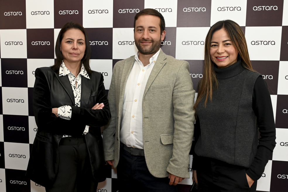 Luisa Ocampo, Rodrigo Pineda, Ángela Bolívar