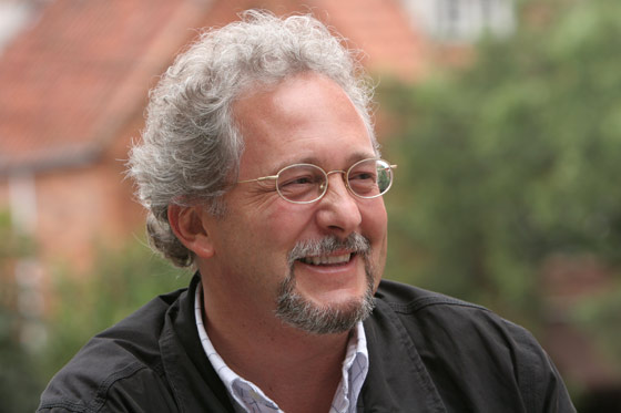 Héctor Abad Faciolince: «Lo único bueno que deja la guerra en Colombia es el rebrote de la naturaleza»
