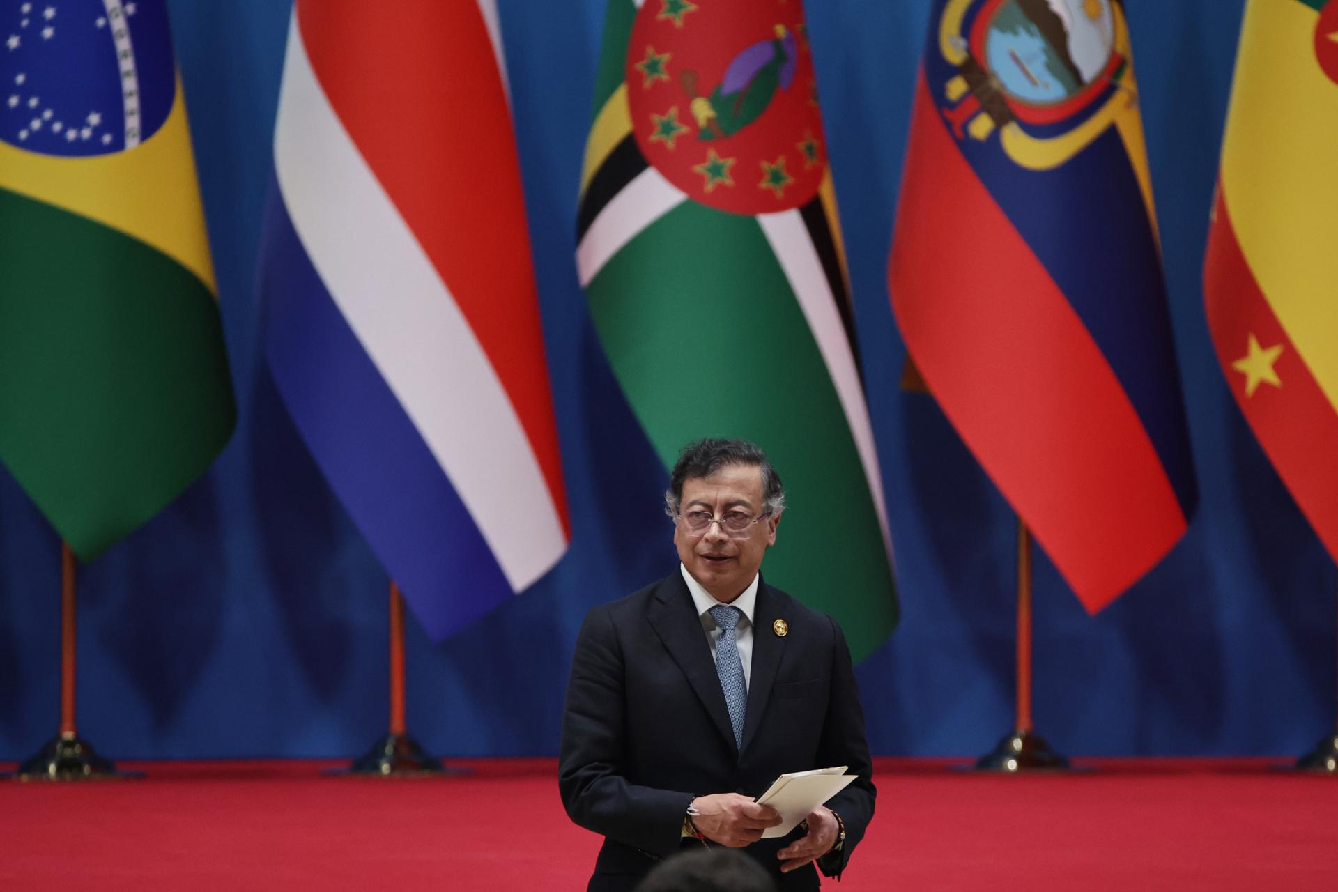 Beijing (China), 13/05/2025.- Colombian President Gustavo Petro walks after his speech during the opening ceremony of the Fourth Ministerial meeting of the Forum of China and the Community of Latin American and Caribbean (CELAC) countries in Beijing, China, 13 May 2025. EFE/EPA/ANDRES MARTINEZ CASARES

