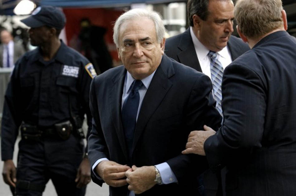 Dominique Strauss-Kahn inaugura banco en Sudán del Sur