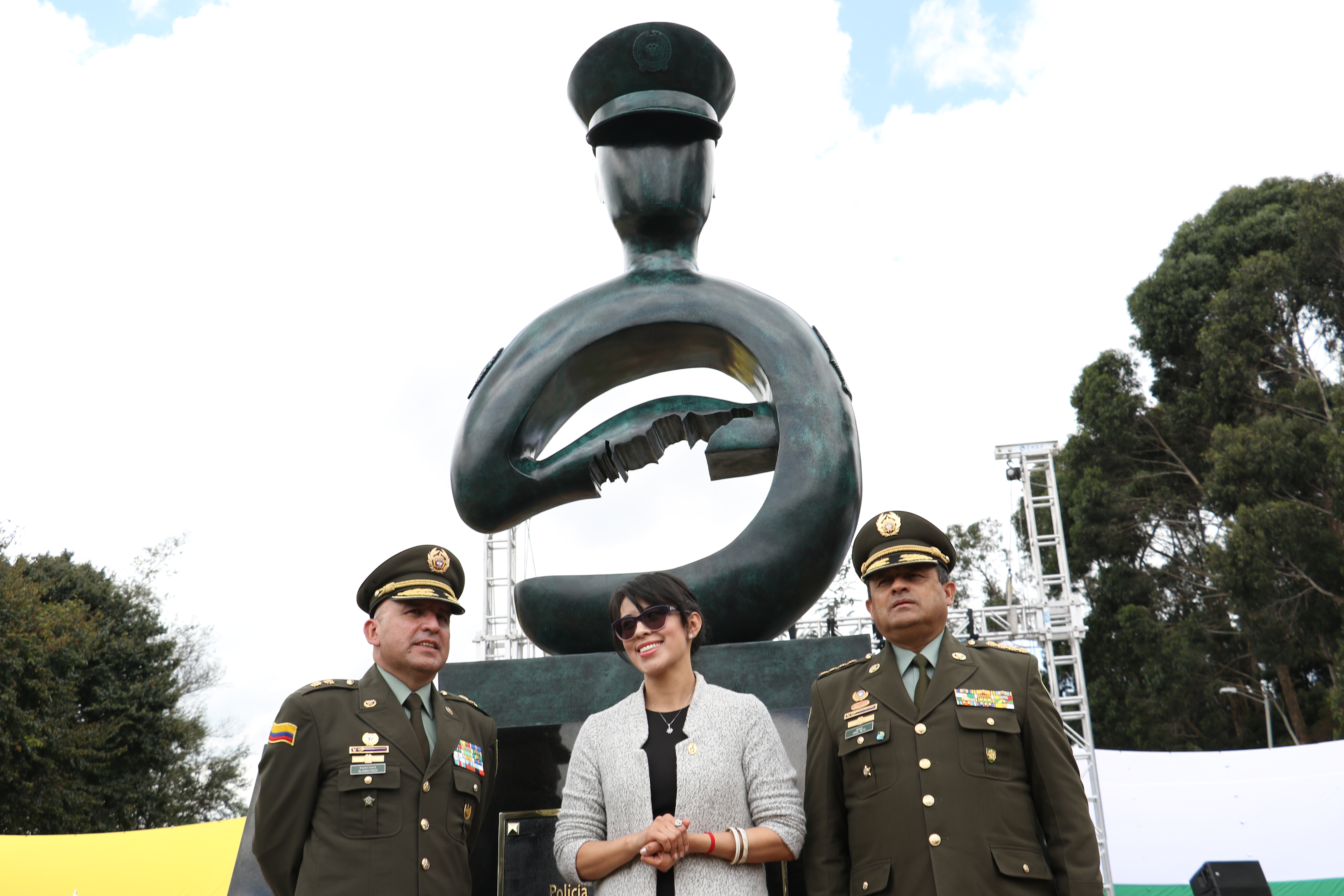 Un monumento para conmemorar a policías que también son víctimas