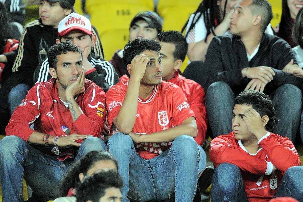 América de Cali se enreda