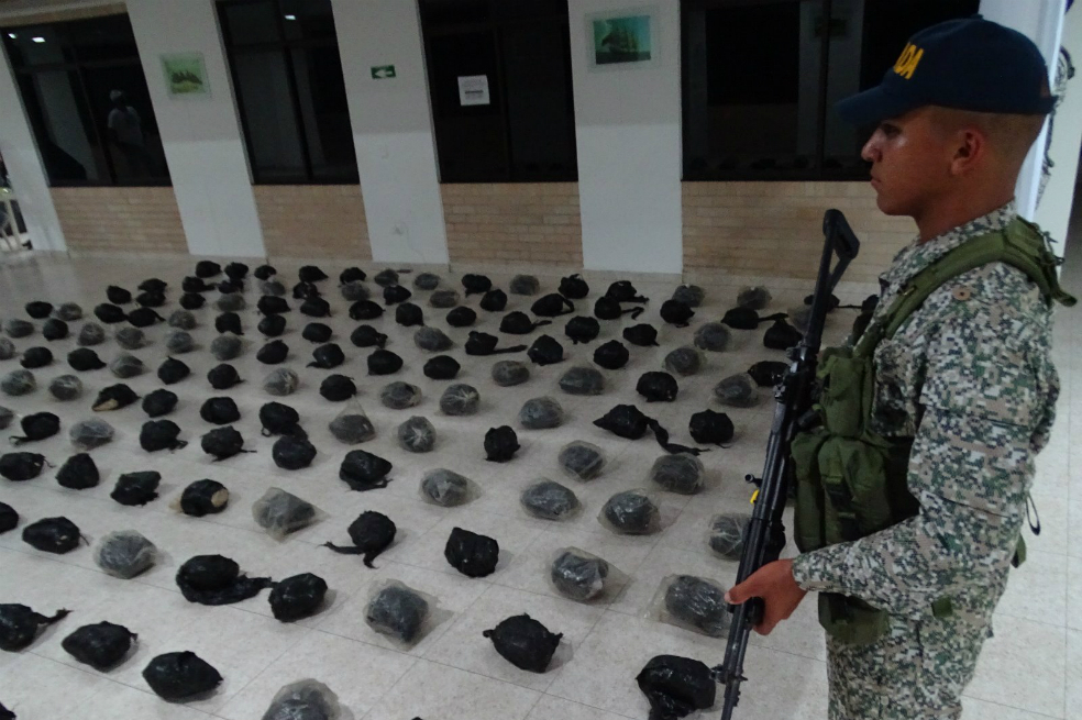 Armada incauta 805 kilos de base de coca en Olaya Herrera, Nariño