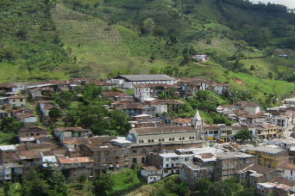 Tres soldados habrían resultado heridos por explosión de las Farc