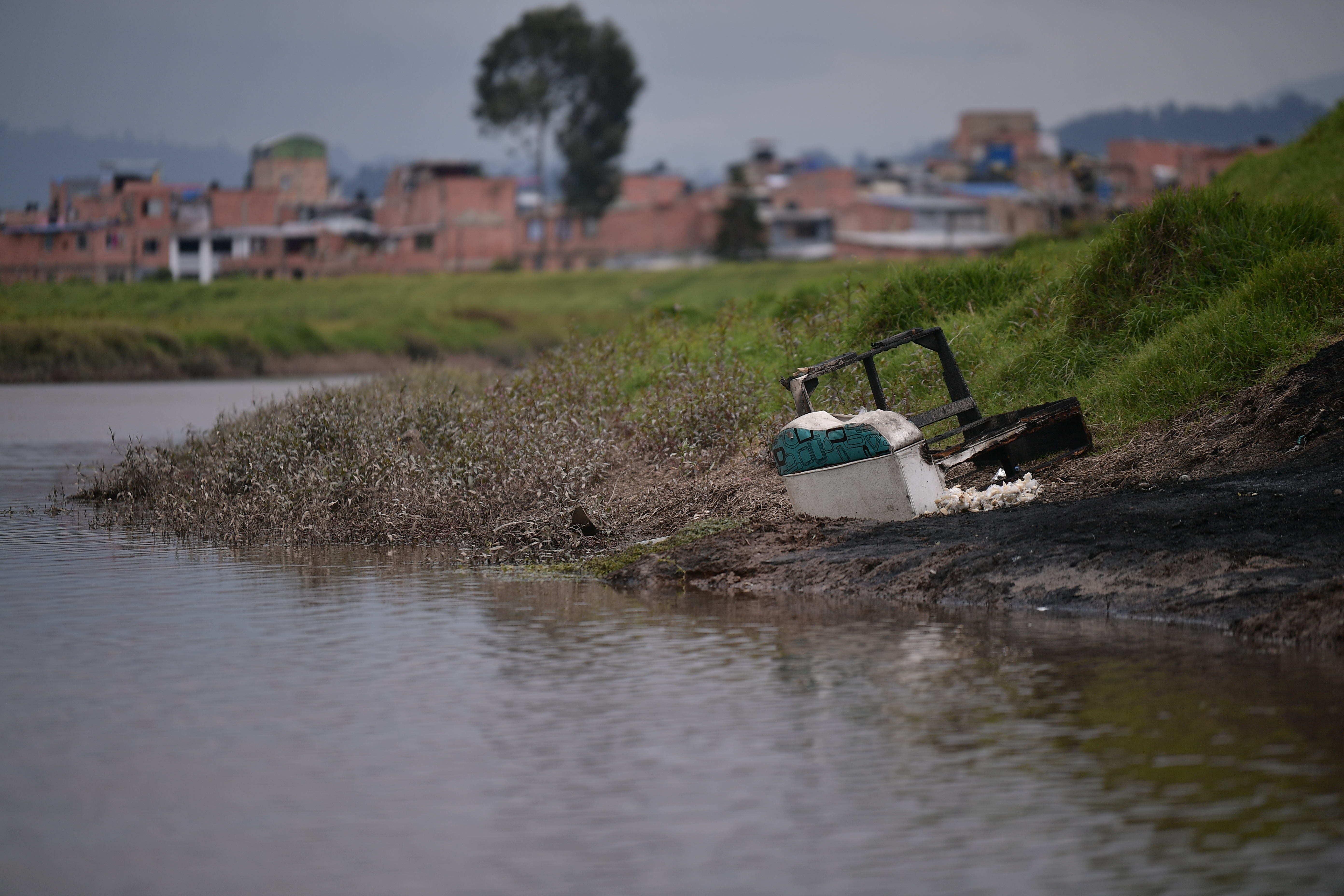 Recorrido de navegación del río Bogotá por parte de la CAR
