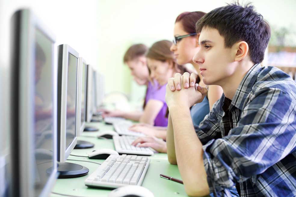 Las universidades que no cambien están condenadas a desaparecer