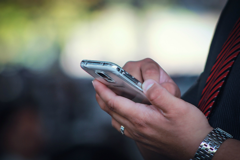Sin celulares, así fue el consejo de gobierno de Luis Pérez