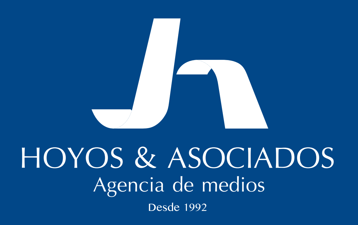 HOYOS & ASOCIADOS, 30 años de historia