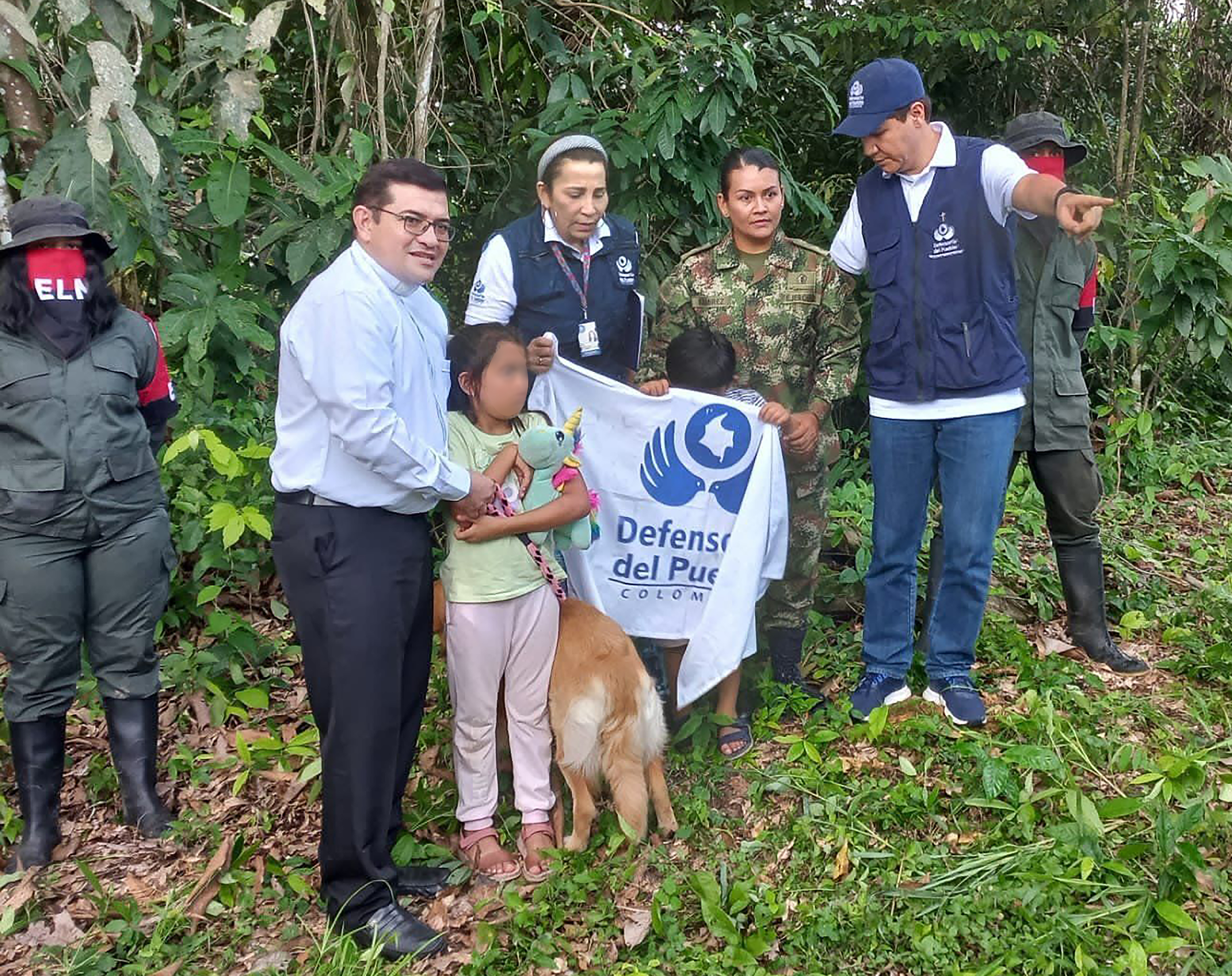ELN libera a la sargento Karina Ramírez y a sus hijos en Arauca