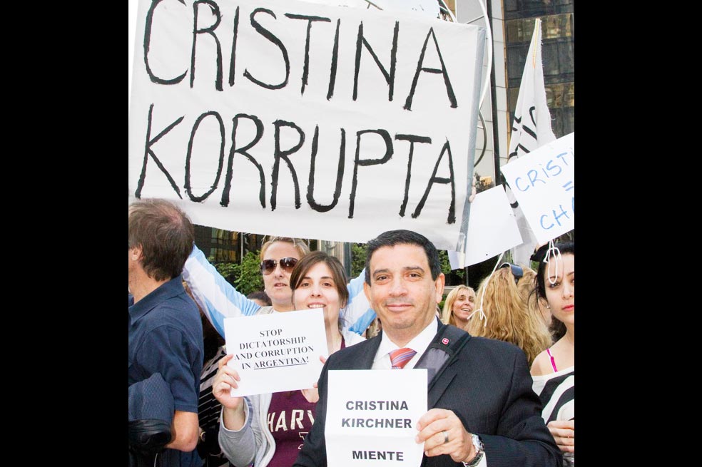 Nuevo pulso Fernández-Clarín