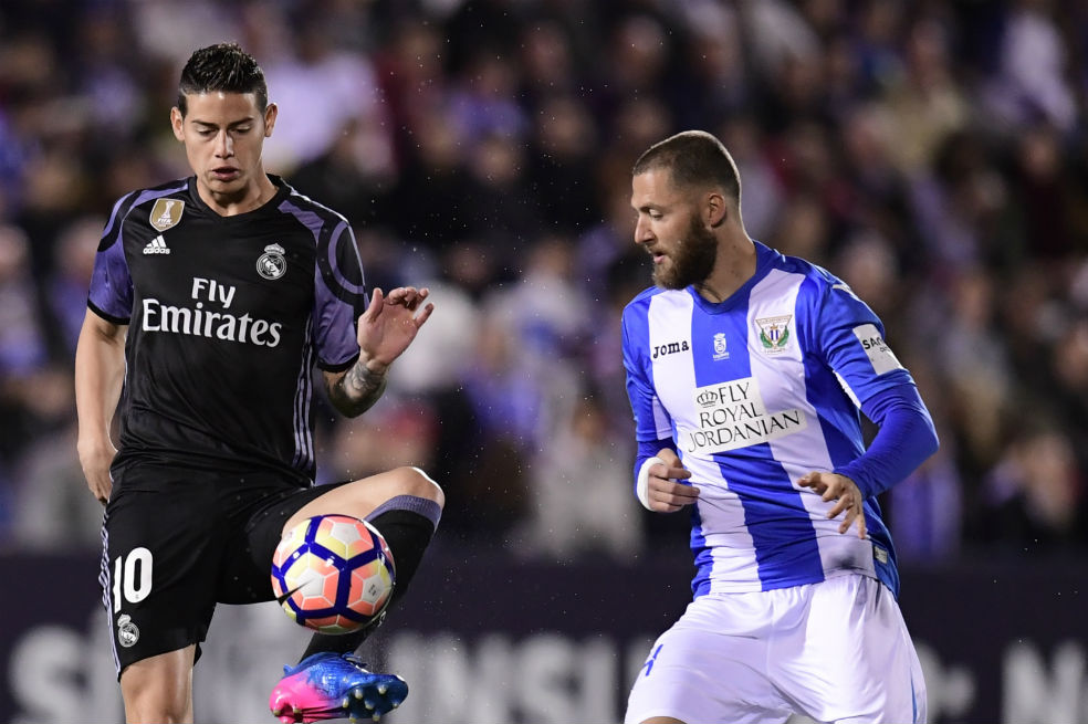 «No me pone un partido completo», el disgusto de James con Zidane