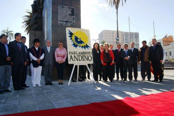 Gobierno presentó proyecto de ley para eliminar elección directa del Parlamento Andino