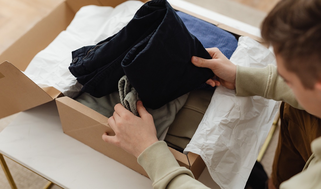 ¿Por qué es importante lavar la ropa antes de estrenarla?