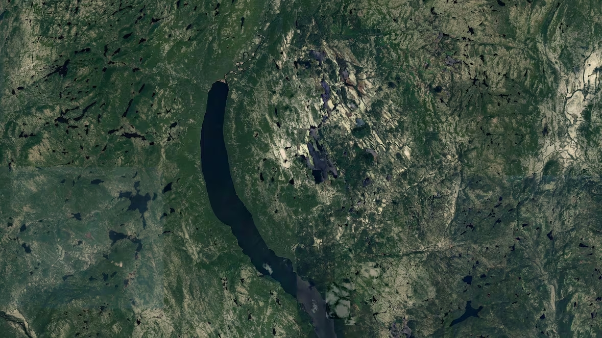 Estaba consultando Google Maps y descubrió un cráter de meteorito de 390 millones de años