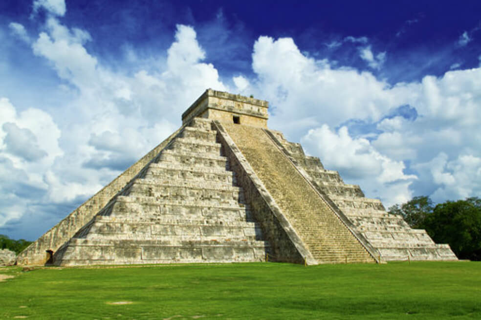 Templo de Kukulkán, una de las siete maravillas del mundo moderno ubicada en la ciudad prehispánica de Chichén Itzá / Cortesía