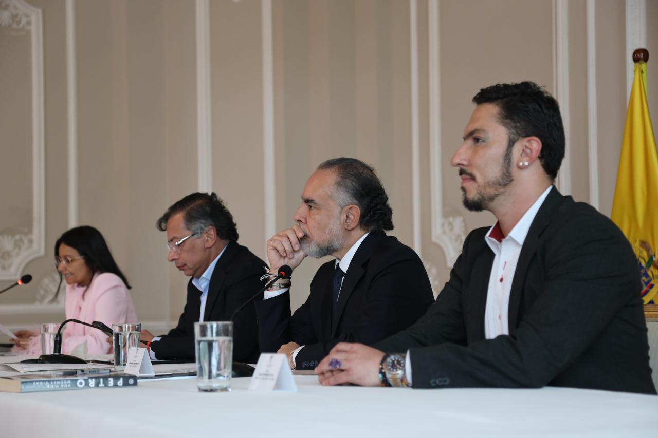 Gobierno Petro tiene siete meses para sortear un Congreso en campaña y salvar el Minigualdad