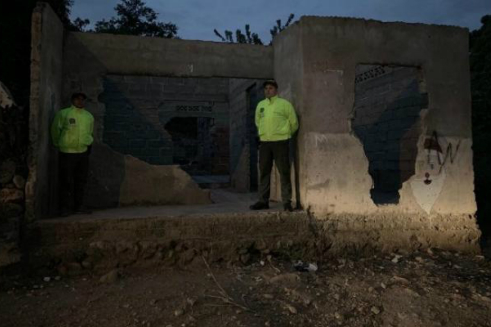 Derriban casa abandonada utilizada para el tráfico de estupefacientes en Cesar
