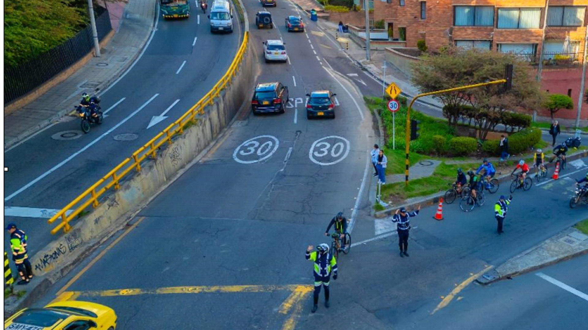 Inició cambio temporal del sentido de calzada en la calle 84: conozca los desvíos