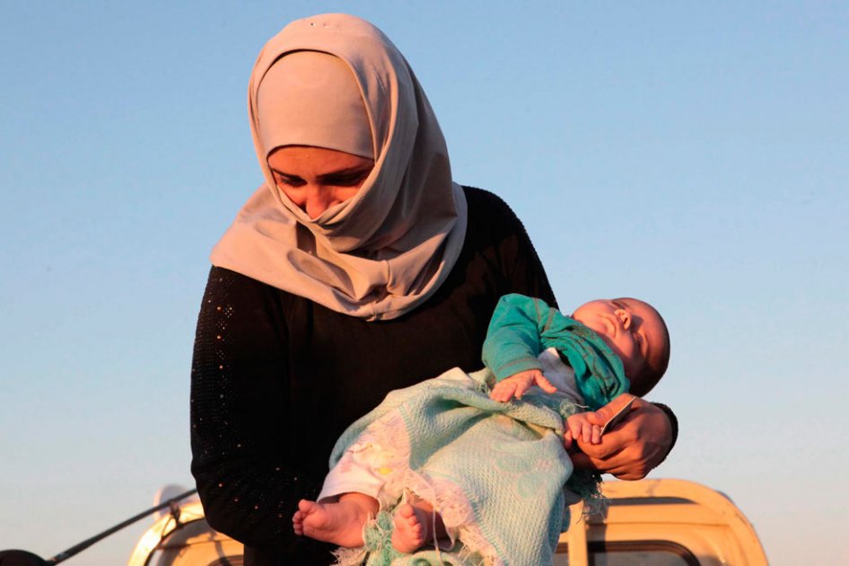 Refugiados sirios esperan la ayuda de la ONU