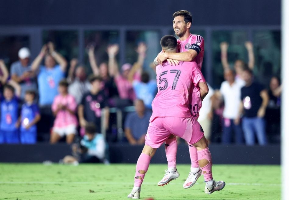Messi le ganó el duelo a Camilo Vargas: Inter Miami venció 2-1 a Atlas