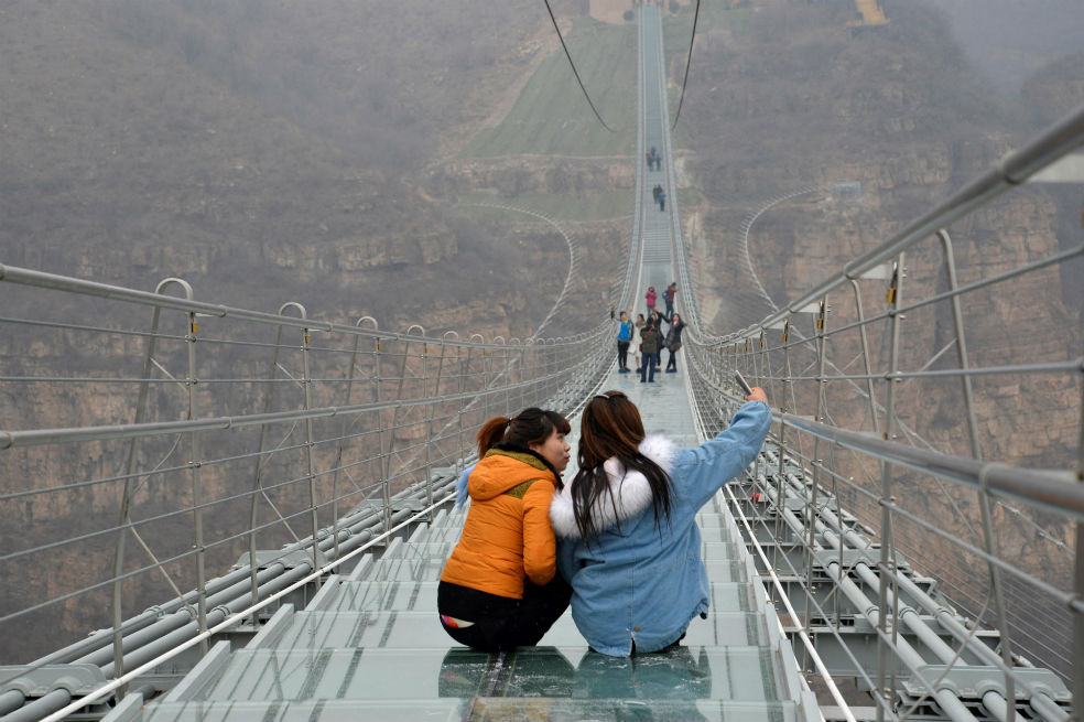 Este es el puente de cristal más largo del mundo