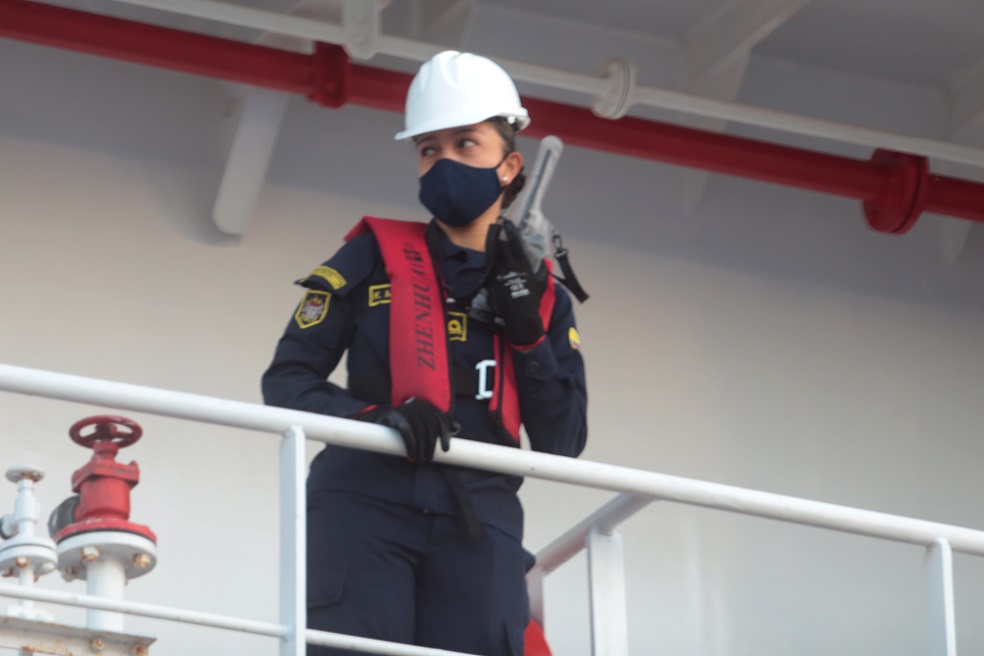 Esta unidad de la Armada que se  compró en China, estuvo amarrada al  muelle por dos años por problemas técnicos, los cuales fueron superados mediante el cumplimiento de las pólizas de garantías.