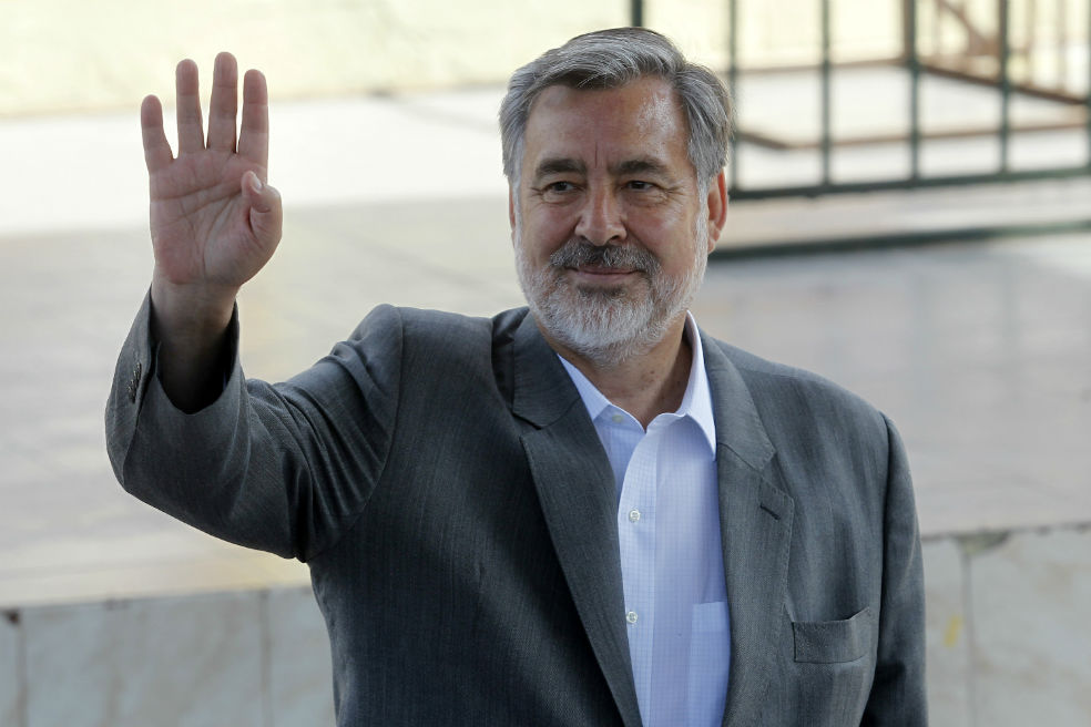 Alejandro Guillier acepta derrota en elecciones presidenciales