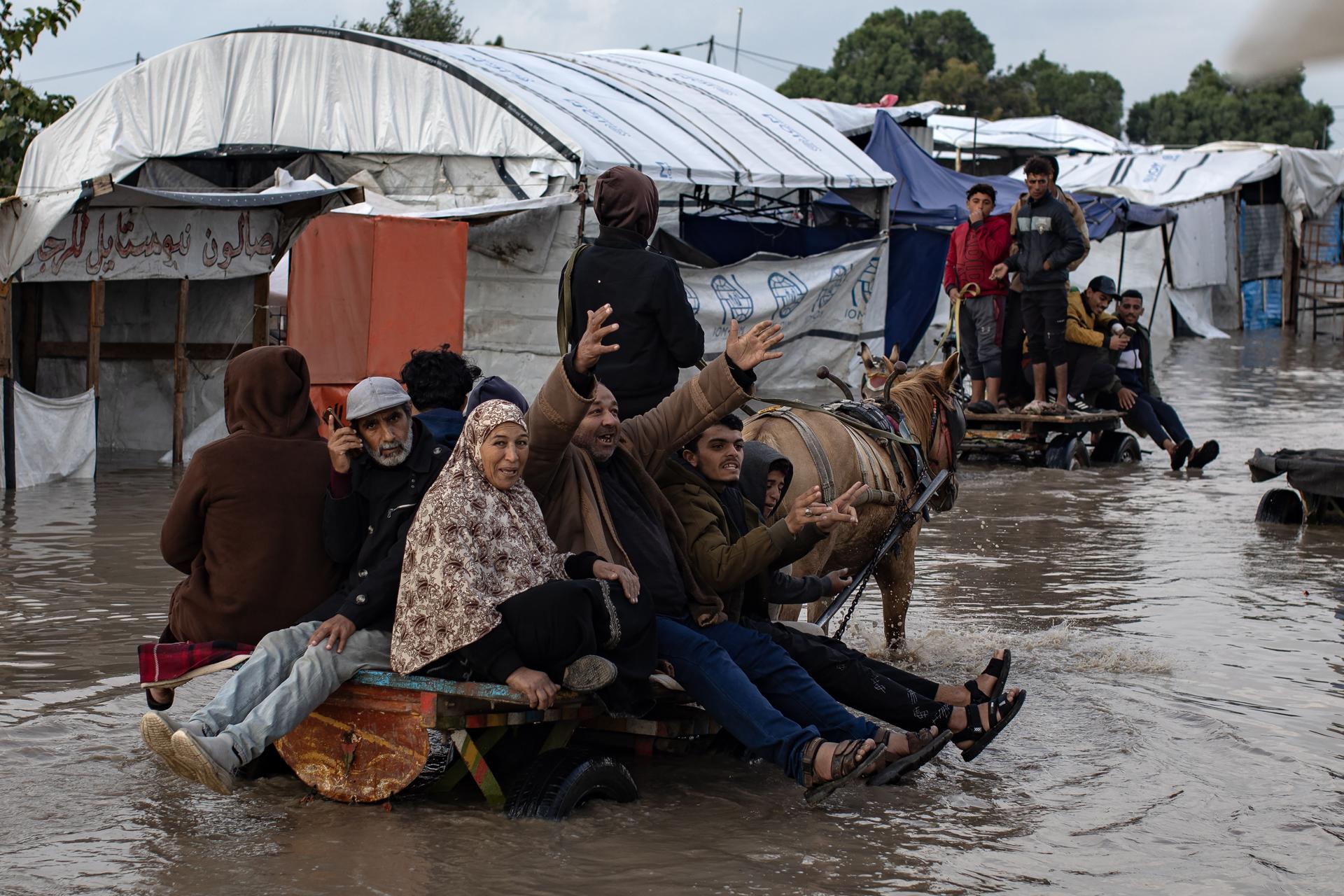 Muere una bebé por hipotermia en Gaza: el invierno agrava la crisis humanitaria