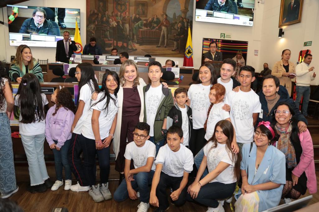 Declaran a Bogotá como “ciudad de las niñas, niños y adolescentes”