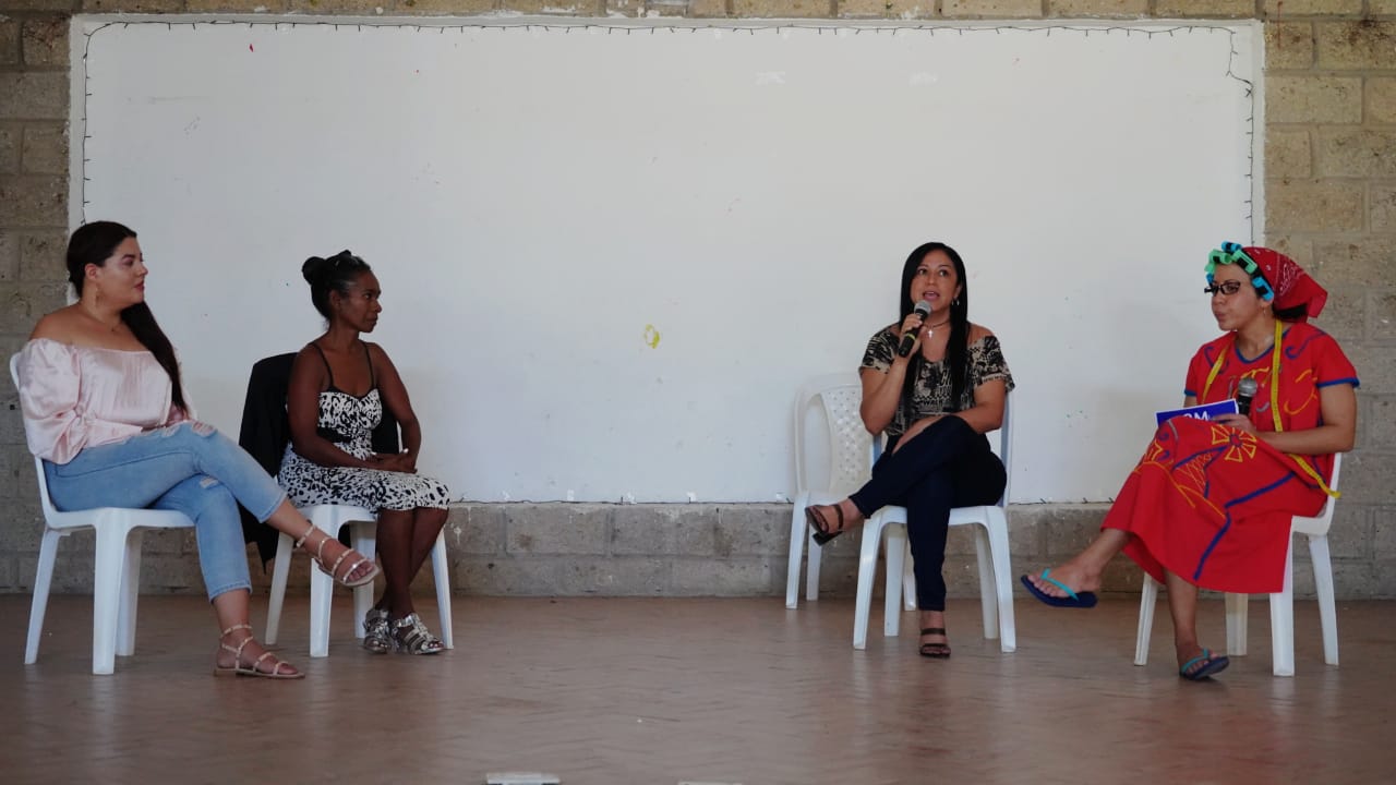 Mujeres migrantes emprendedoras comparten experiencias en Cartagena