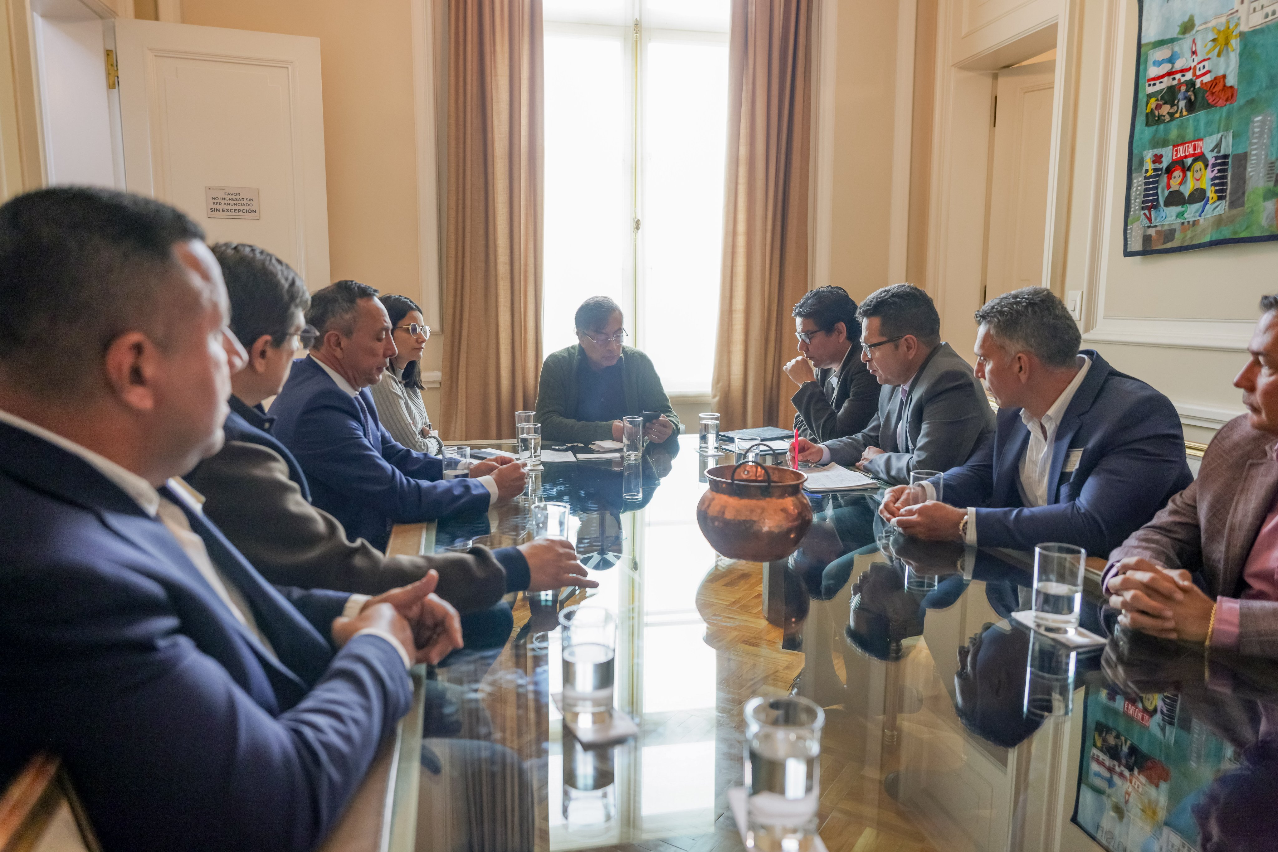Petro se reunió con Ricardo Roa y miembros de la USO en la Casa de Nariño