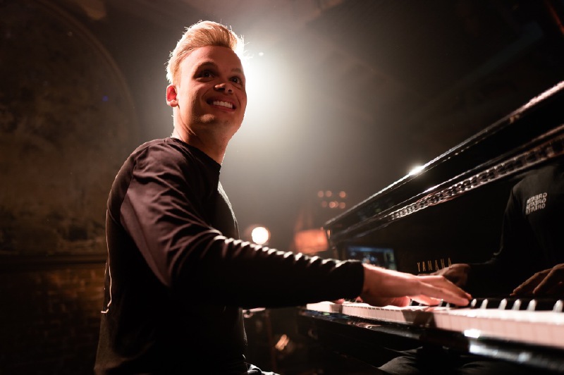 Jesús Molina: un pianista del Caribe con eco en el exterior