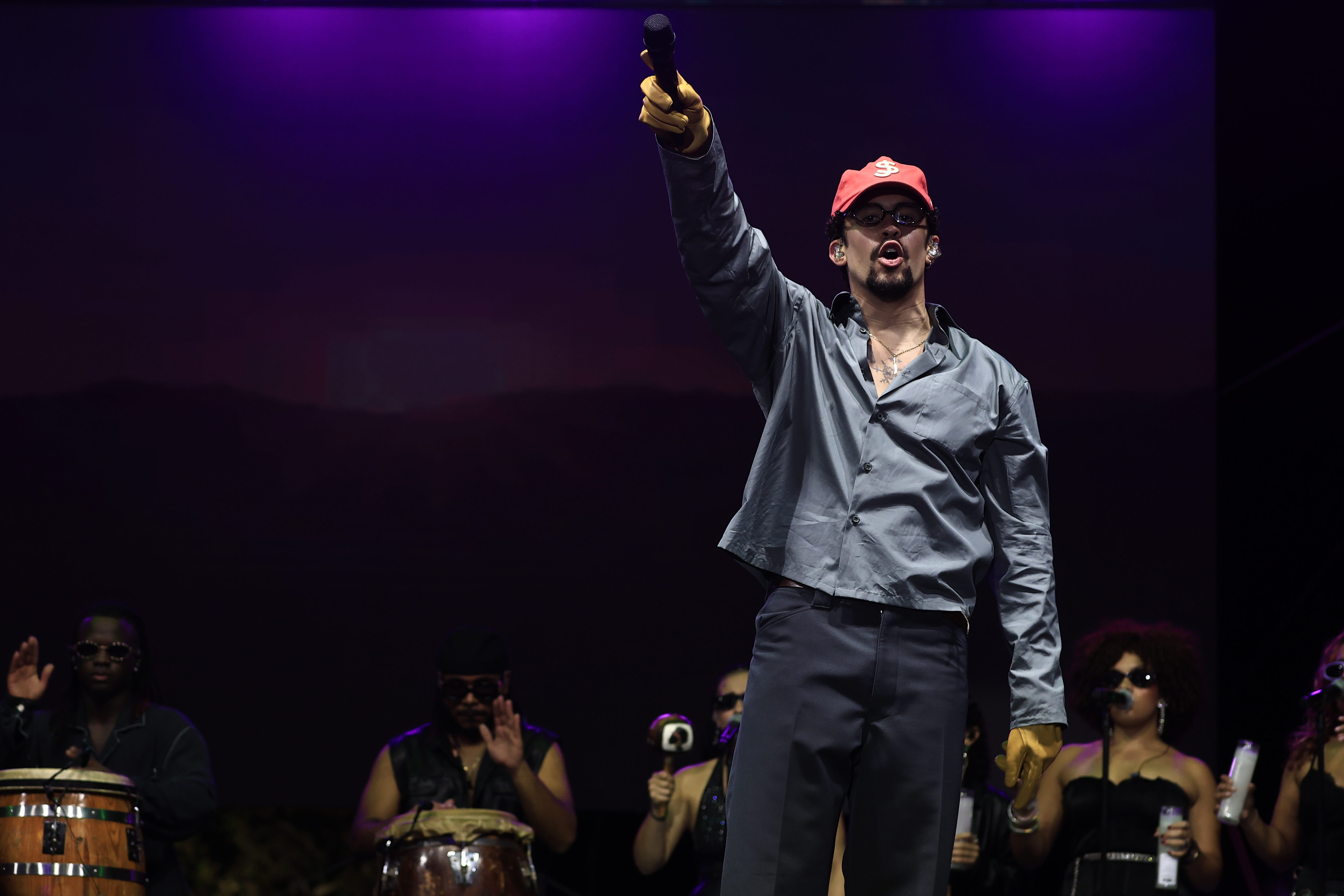 Bad Bunny a votantes puertorriqueños: “Escuchen a su corazón y no se dejen engañar”