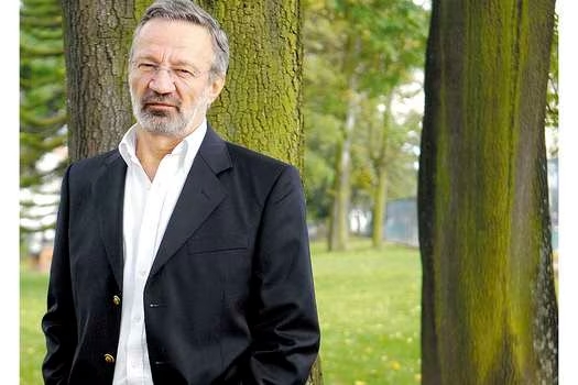 Tras un año de espera, el Invima ya tiene director: Petro elige a Germán Velásquez