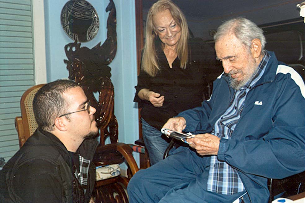 Primeras fotos de Fidel Castro en casi seis meses