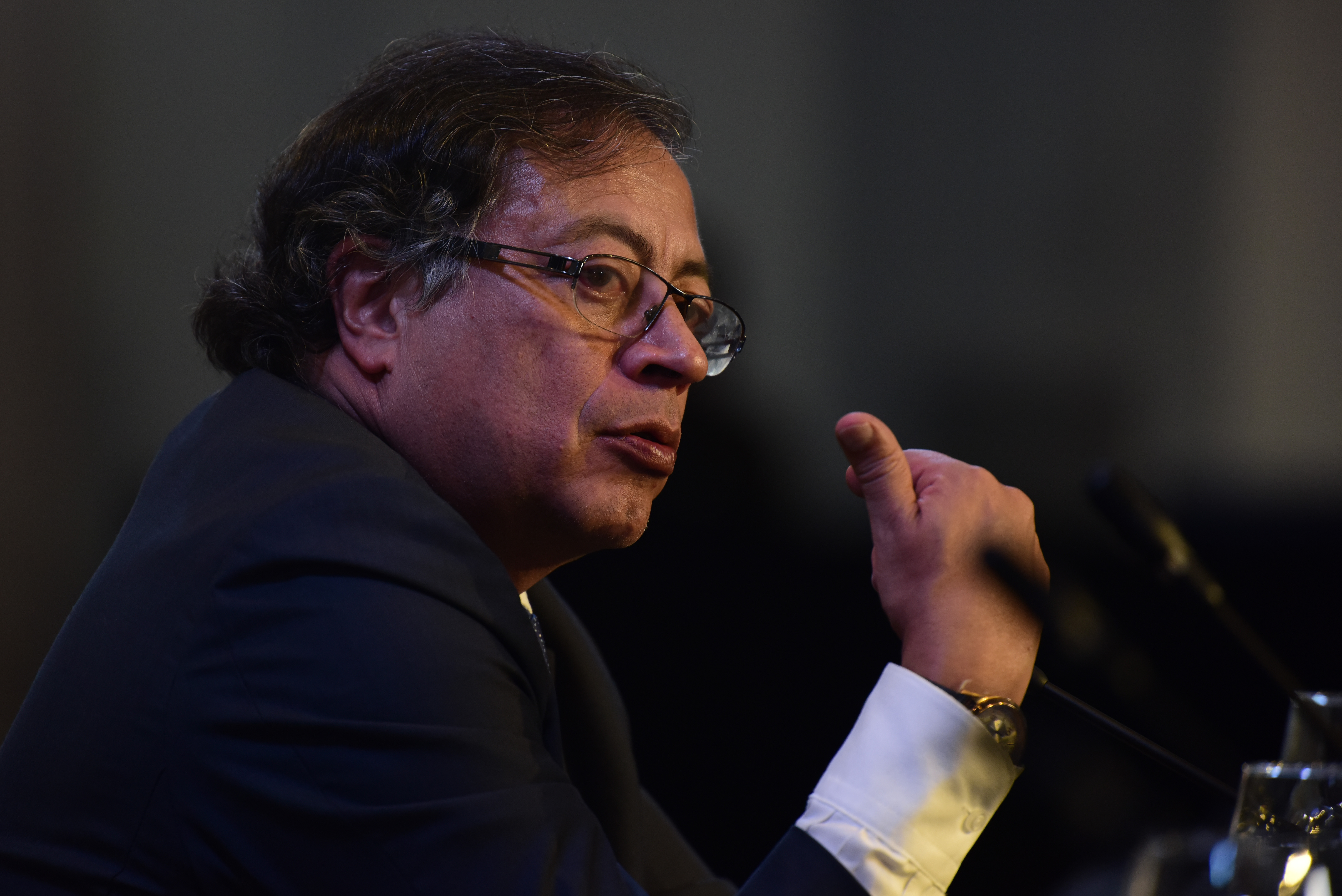 “Nadie puede negociar paz, ni militantes, ni abogados, ni familiares míos”: Petro