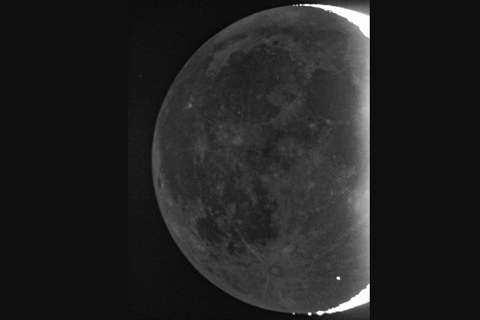 Video: así se ve el momento en el que un meteorito choca contra la Luna