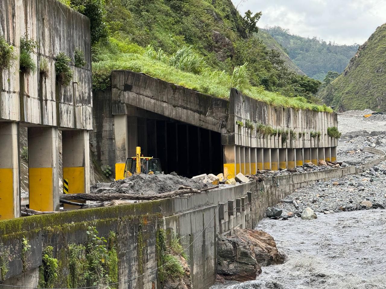 Colapso recurrente en km 46 de vía al Llano: ANI pide túnel paralelo por riesgo irreversible