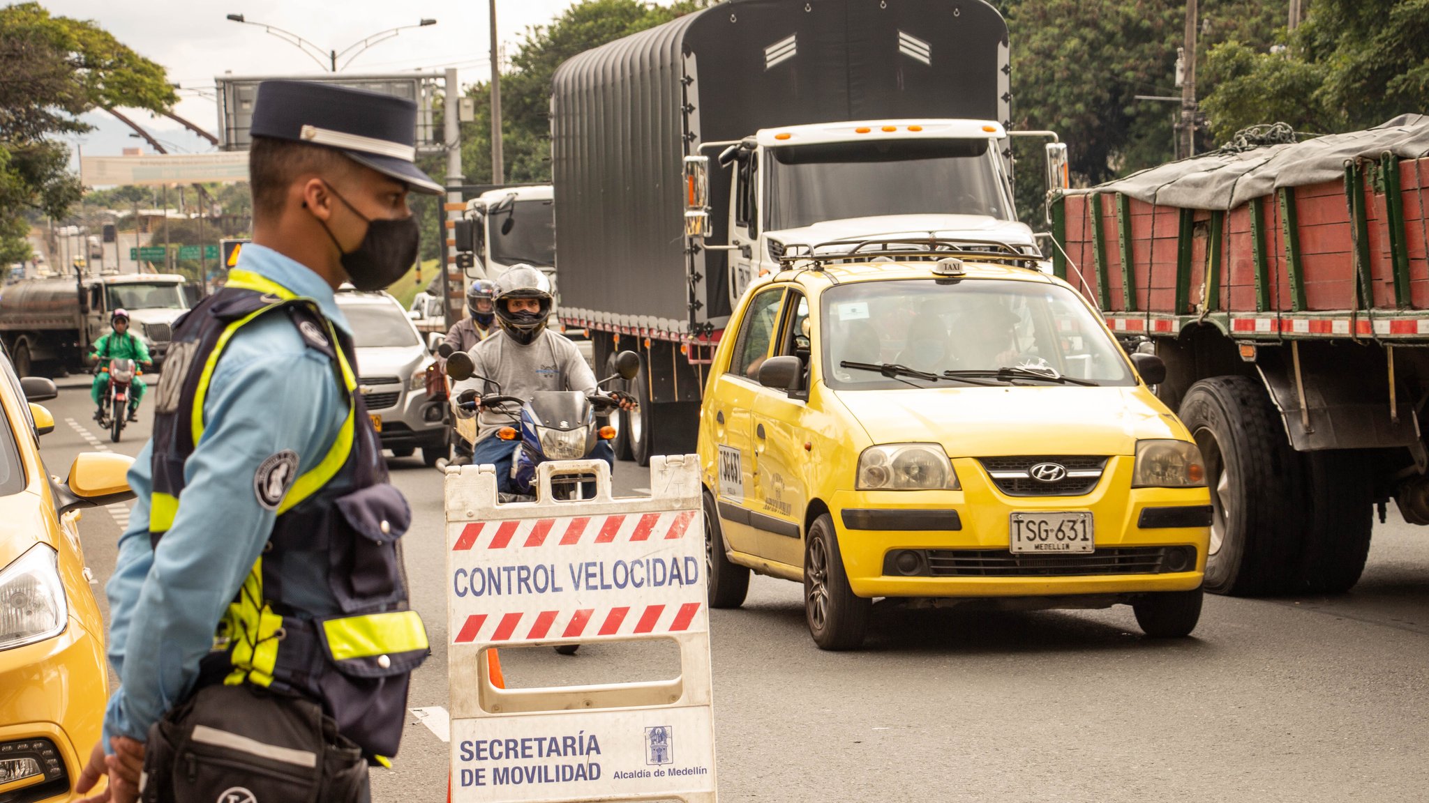 Toque de queda nocturno, ley seca, y pico y cédula en Antioquia: así regirá la medida