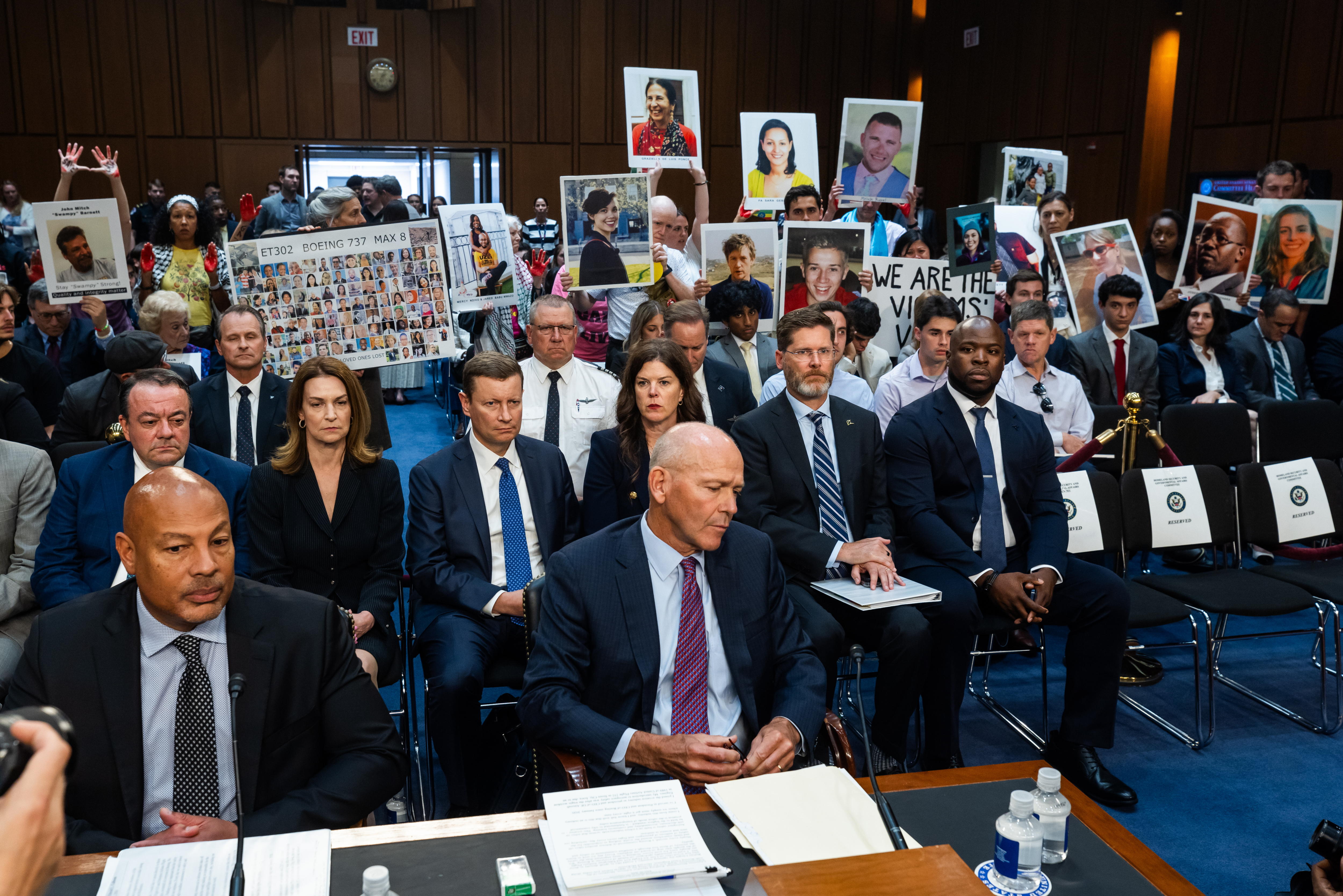 Familias de víctimas de accidentes de Boeing pidieron multa de US$25.000