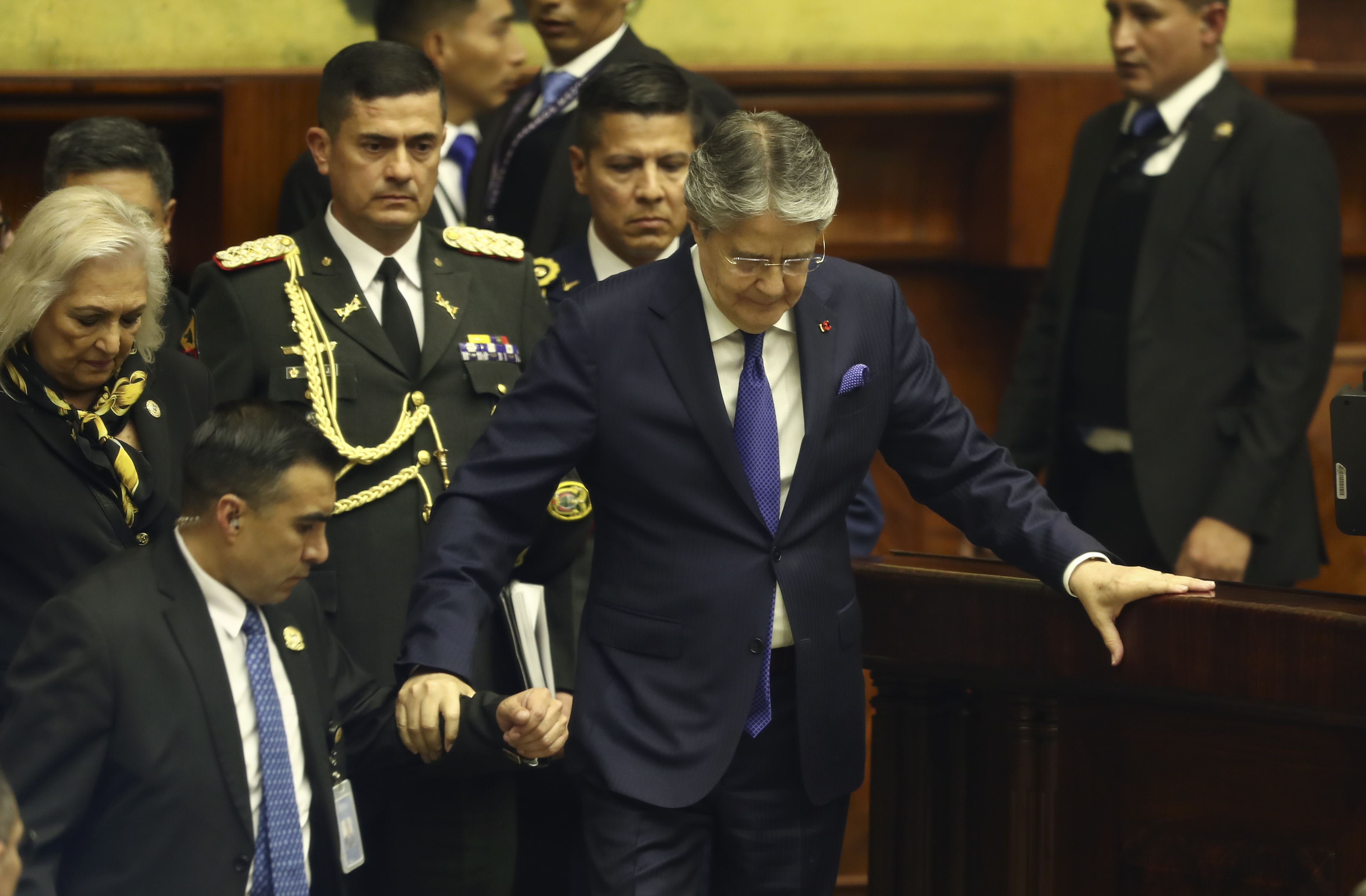 Presidente de Ecuador decreta la disolución de la Asamblea Nacional