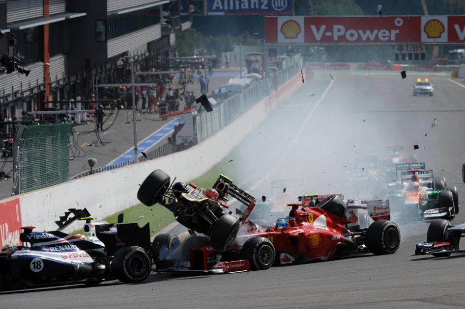Francés suspendido por provocar accidente en el  circuito de Spa