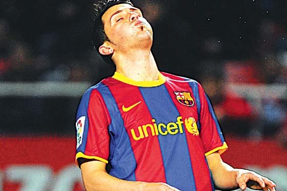 Barcelona traspasa a David Villa al Atlético de Madrid