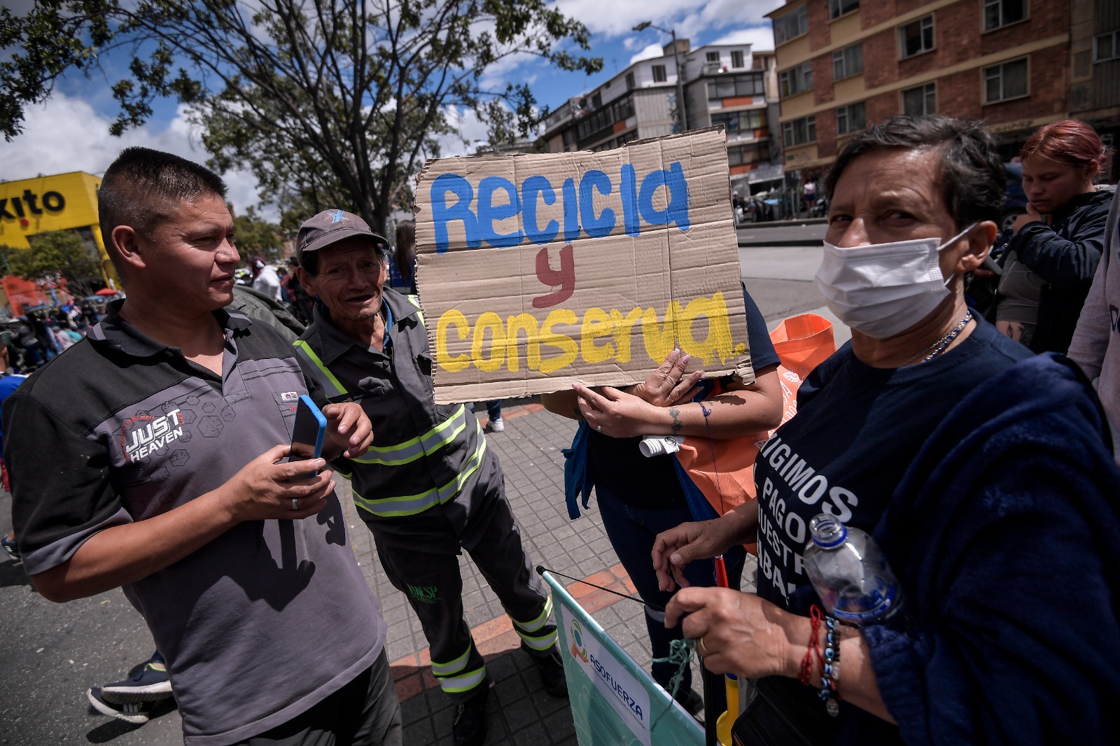 Varios trabajadores señalaron que desde hace cinco meses no reciben su salario.
