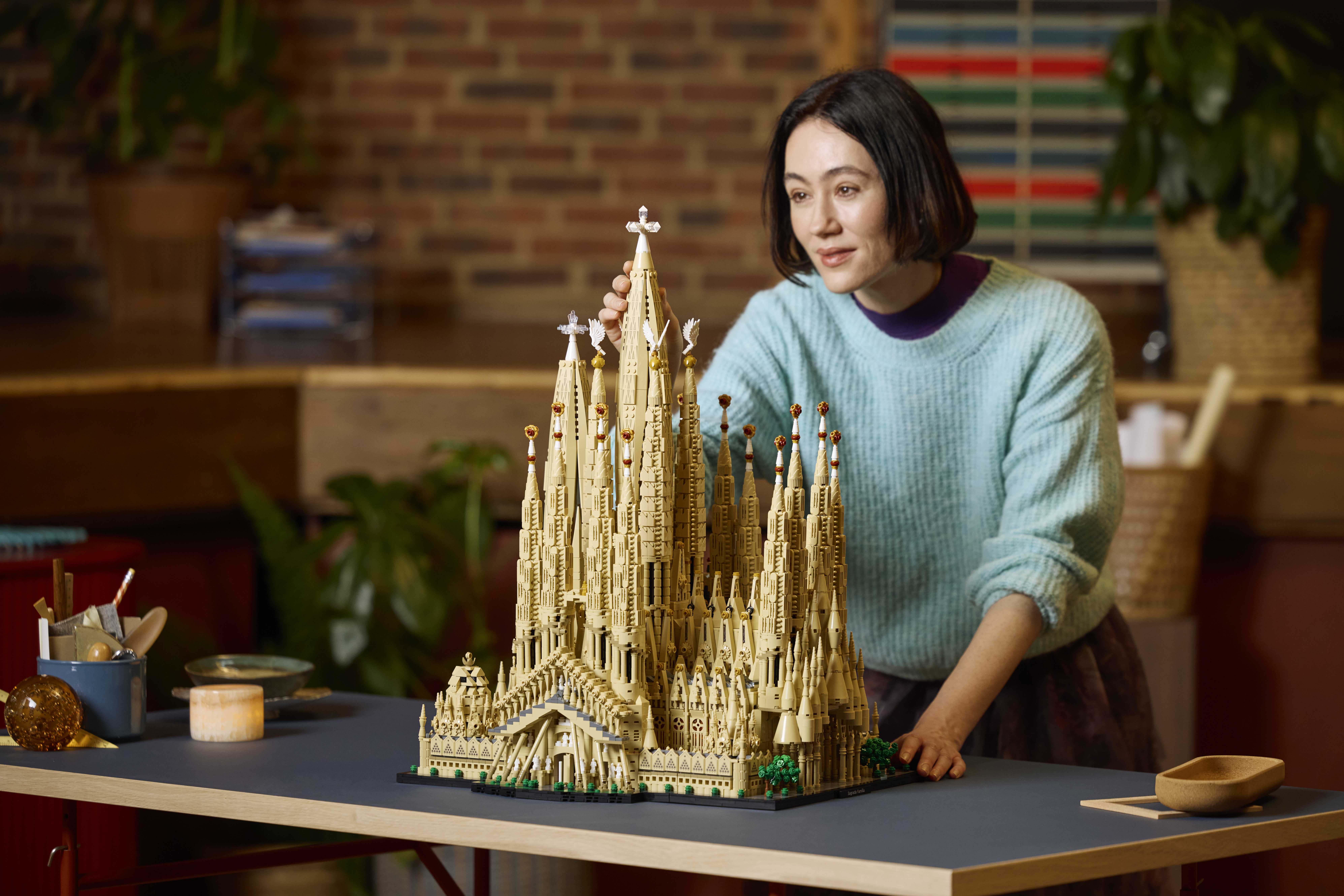 LEGO lanzó un set de la Sagrada Familia para conmemorar los 100 años sin Antoni Gaudí